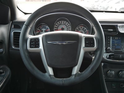 2013 Chrysler 200 Touring
