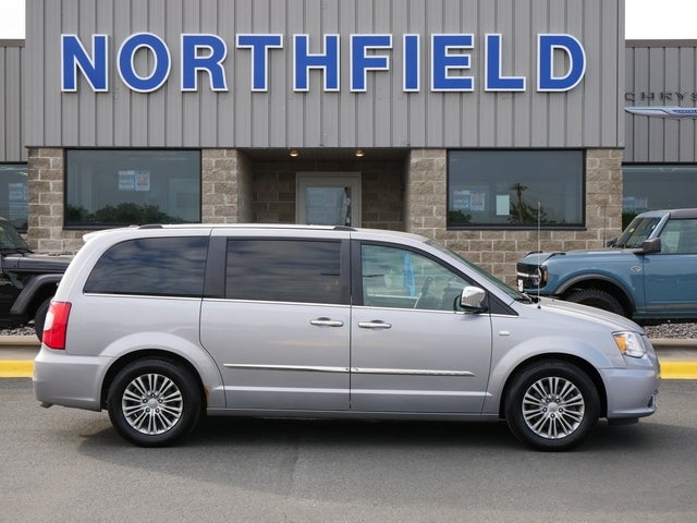 Used 2014 Chrysler Town & Country Touring-L with VIN 2C4RC1CG9ER461045 for sale in Northfield, Minnesota